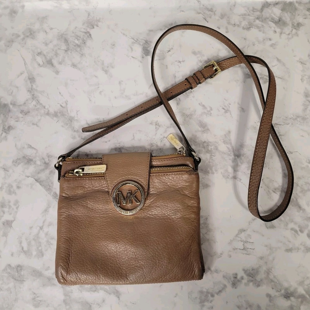Michael Kors Bedford Flat Crossbody Bag Tan Pebbled Leather Gold Tone MK Logo